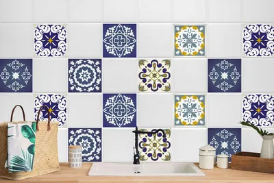 Produktbild von 24 Stück Laminierter Wandaufkleber Bad Küche Selbstklebende Bad Deko Talaveric-Kollektion 20 x 20 cm