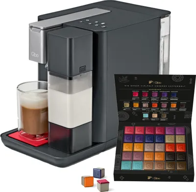 Produktbild von Tchibo Qbo MILK MASTER Premium Kapselmaschine inkl. 30 recyclebare Qbo Kapseln für Cappuccino, Espresso, Caffè Crema, Milchschaum auf Knopfdruck mit abnehmbarem Milchtank 300ml, Lipstick Red
