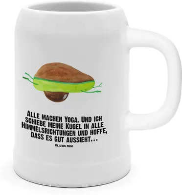 Produktbild von Mr. & Mrs. Panda Krug Avocado Yoga - Weiß - Geschenk, Unsportlich, Haha, Humor, Bierbecher, Hilfe, Humpen, Bauch, Bier, Seidel, Steinkrug