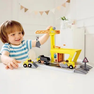 Image de Hape Jouets Jeu de construction de grue - Railway Crane Construction Eisenbahnset