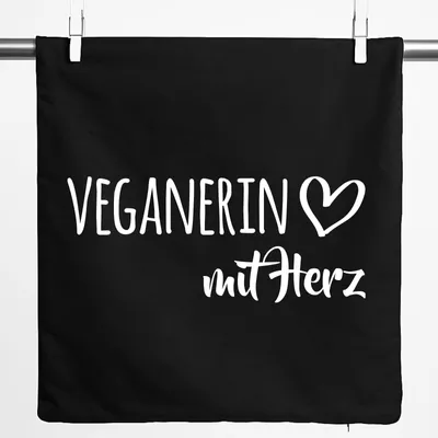 Produktbild von Huuraa Kissenbezug Veganierin mit Herz 40x40cm Black Baumwolle Dekokissenbezug Geschenkidee
