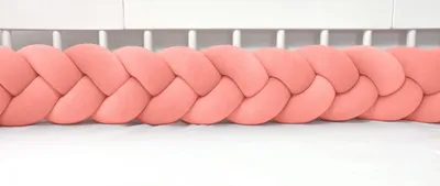 Produktbild von Bettschlange geflochten Velours 400 cm – Koralle | Bettumrandung Babybett Nestchen | Letino