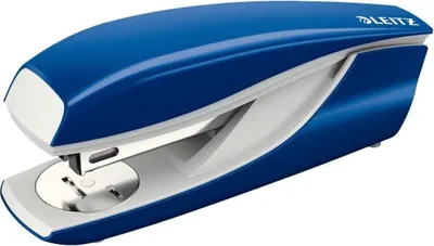 Produktbild von Heftgerät 5502 bis 30 Blatt blau in Blisterverpackung Packung mit 6 Stück
