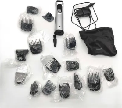 Produktbild von Philips MULTIGROOM Series 7000 MG7736/25 19-in-1 für Gesicht, Haare und Körper, Schwarz, Silber, Universal, Akku, 120 min, Integrierte Batterie, 1 h