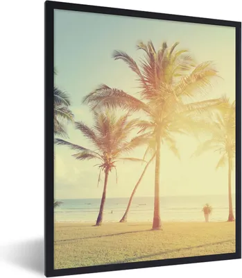 Produktbild von MuchoWow® Gerahmtes Poster Meer - Palme - Sommer - Sonne - Strand 60x80 cm - Poster mit Schwarzem Bilderrahmen Wandposter Rahmen Foto Bilder - Premium - Wanddeko Wohnzimmer