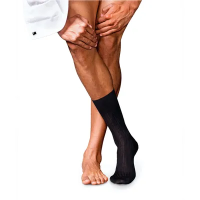 Produktbild von FALKE No. 7 Finest Merino Socken Herren black 45-46