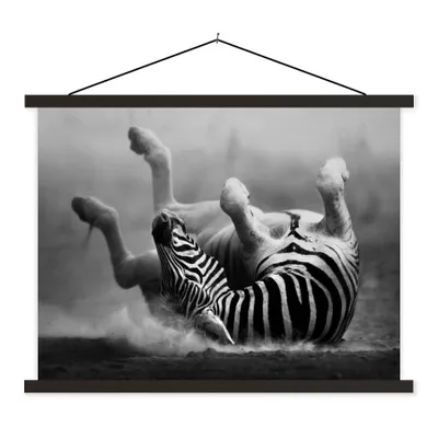 Produktbild von MuchoWow® Textilposter Zebra - Tiere - Schwarz - Weiß 150x113 cm mit schwarzem Rahmen - Wohnzimmer