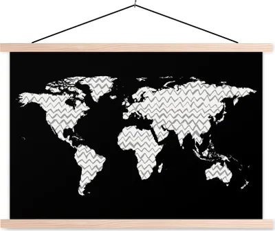 Produktbild von MuchoWow® Textilposter Weltkarte - Weiß - Grau 120x80 cm mit holzfarbenen Rahmen - Aufhängeset