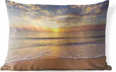 Produktbild von MuchoWow® Outdoor Kissen - Strand - Sonnenuntergang - Meer - 50x30 cm - Wetterfest - Lounge Kissen - Sofa kissen - Wohnzimmer Dekoration