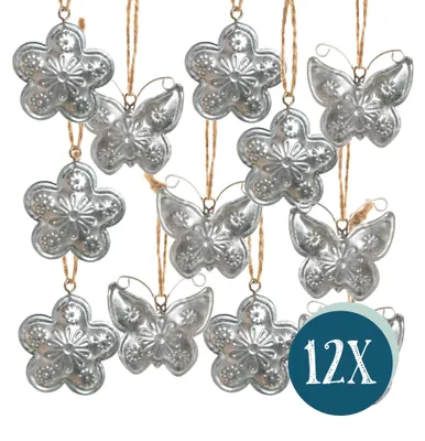 Produktbild von 12 Geschenkanhänger aus Metall weiß silber - Herz + Blume - 4 cm