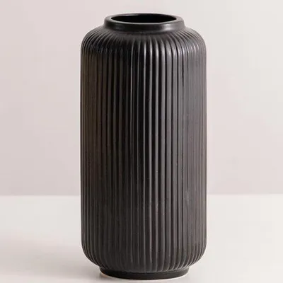 Obrázek produktu pro Černá keramická váza, výška 25 cm, na stolní dekoraci