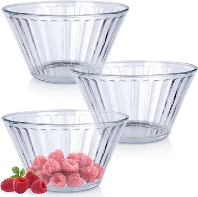 Image de Trois bols à glace : parfaits pour la salade, les collations et les desserts