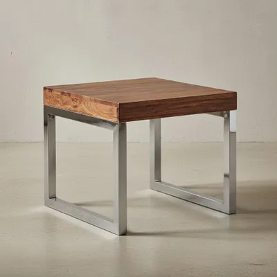 Produktbild von Quadratischer Couchtisch: Massivholz, Metallgestell, Sheesham-Massivholz, pflegeleicht. 45x45x40 cm | Kadima Design