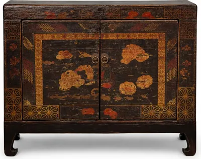 Imagen del producto de Mueble asiático antiguo chino, pintado a mano. Dimensiones: 86 cm de ancho x 38 cm de profundidad x 75 cm de alto. Mueble chino, armario para bodas chino, muebles orientales, estilo asiático