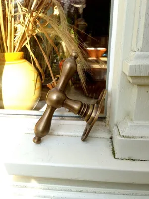 Produktbild von Fenstergriff, Baubeschläge wie antik, Fensterolive Kreuzgriff Messing patiniert