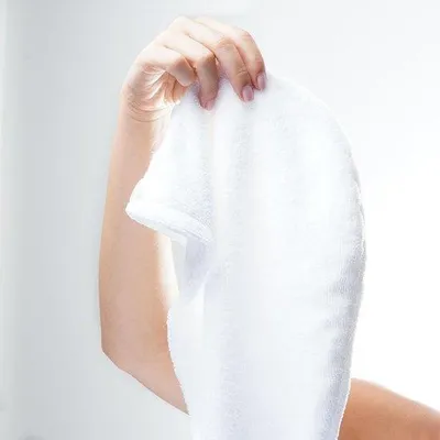 Produktbild von Famanu Mikrofaser-Haarhandtuch, schnelltrocknender Turban nach dem Duschen, weich und saugfähig – Grau