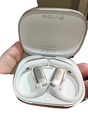 Obrázok produktu pre Slúchadlá s otvorenou konštrukciou, technológia Dolby Atmos, 50 hodín výdrže batérie, biela farba