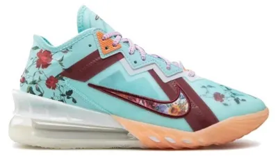 Image de Nike Chaussures Lebron XVIII Low, CV7562400