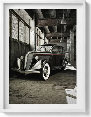 Produktbild von Oldtimer in einer alten Fabrik– Wandbild mit Rahmen – Gerahmtes Bild  – Wanddekoration – 60x80 cm –  Weiß Rahmen