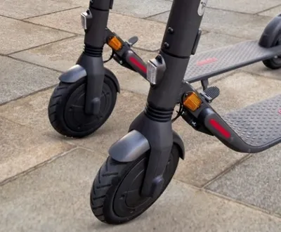 Obrázok produktu pre Segway Ninebot KickScooter E45D Elektrická kolobežka s cestným povolením 20km/h do 100kg 45km