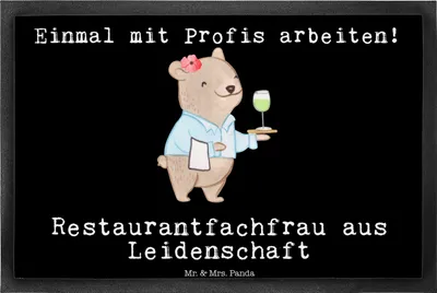 Produktbild von Mr. & Mrs. Panda Schmutzfangmatte Restaurantfachfrau Leidenschaft 40 x 60 cm - Schwarz - Geschenk, Bodenvorleger, fußmatte, Gummimatte, bodenmatte, Fussmatte