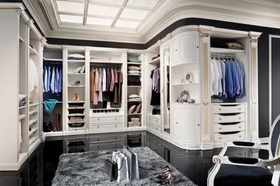 Produktbild von Casa Padrino Luxus Barock Kleiderschrank Weiß / Gold - Offener begehbarer Massivholz Kleiderschrank - Edle Schlafzimmer Schrankwand - Hotel Möbel - Schlafzimmer Möbel - Luxus Qualität