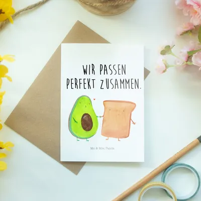 Produktbild von Mr. & Mrs. Panda Grußkarte Avocado Toast - Weiß - Geschenk, Hochzeit, Liebe, Toastbrot, Grußkarten, Freundin, einladungskarten, weihnachtskarten, babykarte, osterkarten