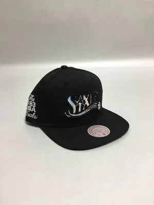 Obrázek produktu pro Kšiltovka Mitchell & Ness snapback Philadelphia 76ers Iridescent Wordmark Snapback HWC black - UNI