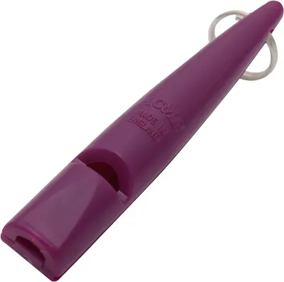 Imagen del producto de Silbato para perros, con un sonido potente y de largo alcance, incluye instrucciones, ideal para el entrenamiento canino
