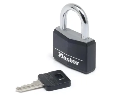 Produktbild von Master Lock 9140EURDBLK Vorhängeschloss mit Schlüssel aus Aluminium mit Vinylabdeckung, Schwarz, 4 x 5,9 x 1,3 cm
