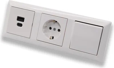 Produktbild von EBROM USB-C und USB-A Unterputz Lader, 45+15 Watt Leistung, Schnellladefunktion für Wearables, Smartphones Tablets + Jung Wippschalter 506U + Steckdose mit Kinderschutz AS500 alpinweiß glänzend