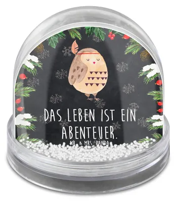 Produktbild von Mr. & Mrs. Panda Schneekugel Weihnachten Eule Federschmuck - Kreidetafel - Geschenk, Weihnachts, Dekoration, Abenteuer, schnee kugel, Owl, dekoartikel, glitzerkugel