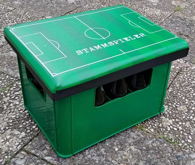 Produktbild von Bierkastensitz Fußball Getränkekistensitz Sitzkissen Sitzpolster Sitzauflage Kastenpolster Bierkistenpolster Kistenaufsatz Fanartikel