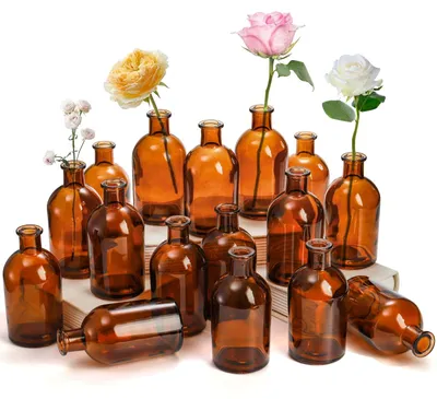Produktbild von Solidchoice – Set mit 16 handgefertigten, bernsteinfarbenen Glasvasen