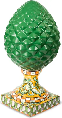 Produktbild von TERRECOTTE DEL SOLE - Tannenzapfen aus original sizilianischer grüner Keramik verzierter quadratischer Fuß H 50 cm, von Hand gefertigt und verziert., Höhe 50 cm