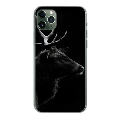 Produktbild von MuchoWow® Handyhülle Schutzhülle Hülle für iPhone 11 Pro Max Hirsch - Schwarz - Porträt - Geweih - Tiere Silikon Softcase Handy Hülle - Schutz