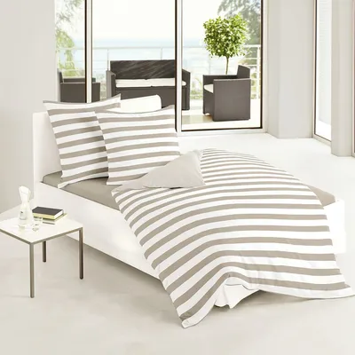 Produktbild von Traumschlaf Mako-Satin Bettwäsche Albklassik Stripe Kissenbezug einzeln 80x80 cm taupe