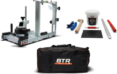 Produktbild von BTR Reifenmontiergerät 15 - 19" mit Starterpaket und Klebegewichte in Schwarz, mit Wuchtbock Erweiterun,g mit Transporttasche, mit Fußtritt Erweiterung