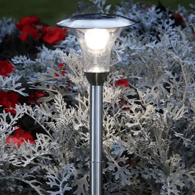 Produktbild von LED-Solar-Wegleuchte - A Line Outdoor - Edelstahl - →18 x ↑51cm - 1x Warmweiß - Silber
