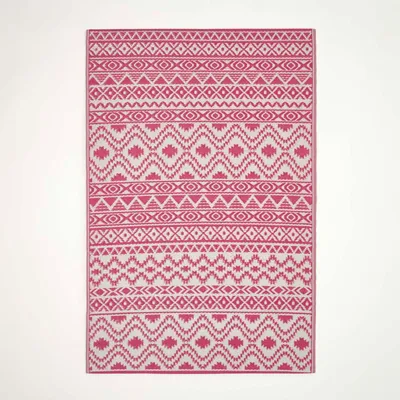 Image de Tapis d'extérieur HOMESCAPES résistant aux intempéries, rose et blanc, 180 x 270 cm, tapis de jardin Tia à motifs ethniques, tapis de balcon réversible