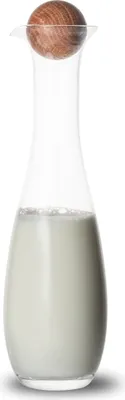 Image de Carafe à lait Sagaform Nature avec bouchon en chêne, 0,45 l, 29 cm