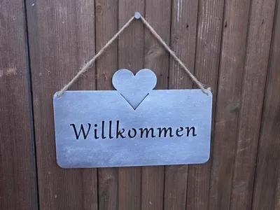 Produktbild von Dekoratives, stabiles Eisenschild - Willkommen - 25 cm grau Geschenk