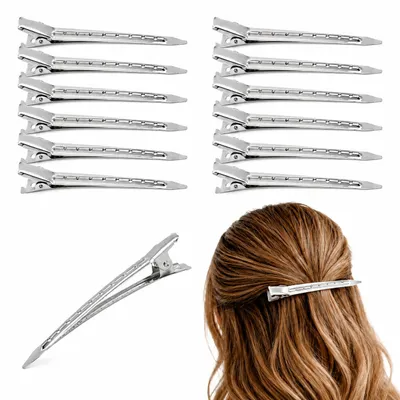 Immagine prodotto di Mollette per capelli professionali in metallo 12 pezzi - fermagli e clip per parrucchieri, Immagine generata dall'IA