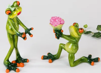 Produktbild von Witzige Deko-Figur Frosch hellgrün sortierter Artikel Lieferumfang: 1 Frosch, 1x Froschmann oder Froschdame