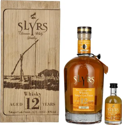 Produktbild von Slyrs 12 Years Old TOKAJER CASK FINISH Bavarian Single Malt Whisky 2013 43% Vol. 0,7l in Holzkiste mit 0,05l Miniatur