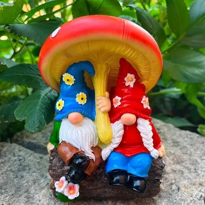 Immagine prodotto di Omgoods - Divertente gnomo da giardino per l'esterno, ideale come decorazione