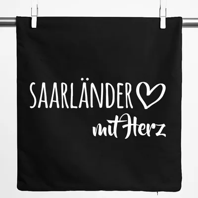 Produktbild von Huuraa Kissenbezug Saarländer mit Herz 40x40cm Black Baumwolle Dekokissenbezug Geschenkidee