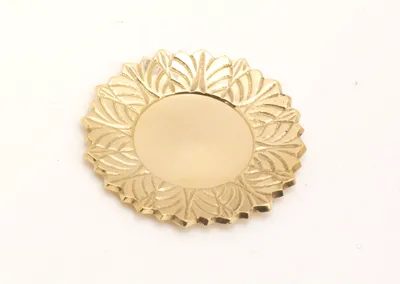 Produktbild von Kerzenteller, Sonnenteller, Messing Gold poliert, Ideal für Kerzen bis Ø 8 cm