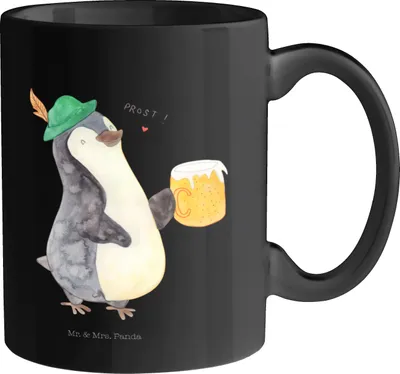 Produktbild von Mr. & Mrs. Panda Tasse Pinguin Bier - Schwarz - Geschenk, Feierabend, , Kaffeebecher, Beschwippst, Kaffeetasse, bedruckt, Becher, Bedruckte