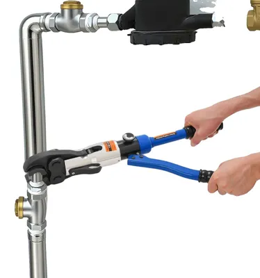 Obrázek produktu pro Hydraulické lisovací kleště, lisovací síla 10 tun, 5 matric pro měděné trubky, zdvih 20 mm, rozměry výrobku 41 cm x 12 cm x 6 cm, rozměry kufříku na nářadí 44 cm x 20 cm x 9 cm